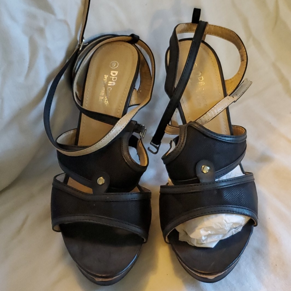 DPN collection sandals